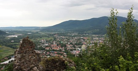 Гори та полонини Закарпаття. Виноградів, Хуст та Шаян.