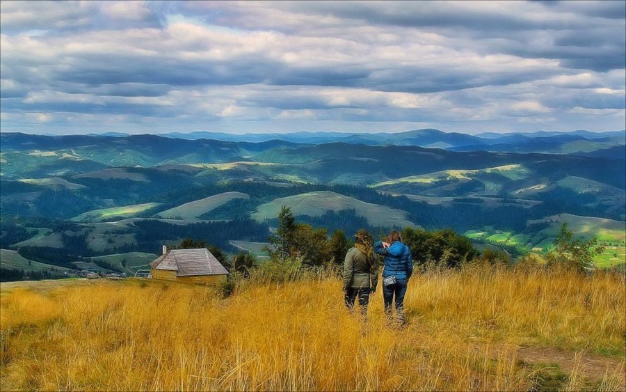 Гори та полонини Закарпаття. Виноградів, Хуст та Шаян.