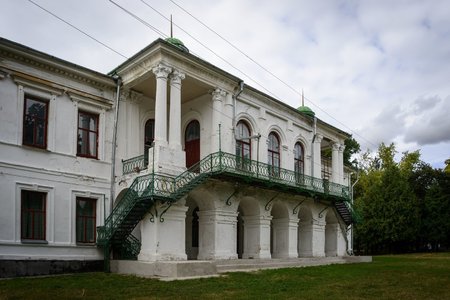 Долина Нарцисів. Виноградів та Хуст.