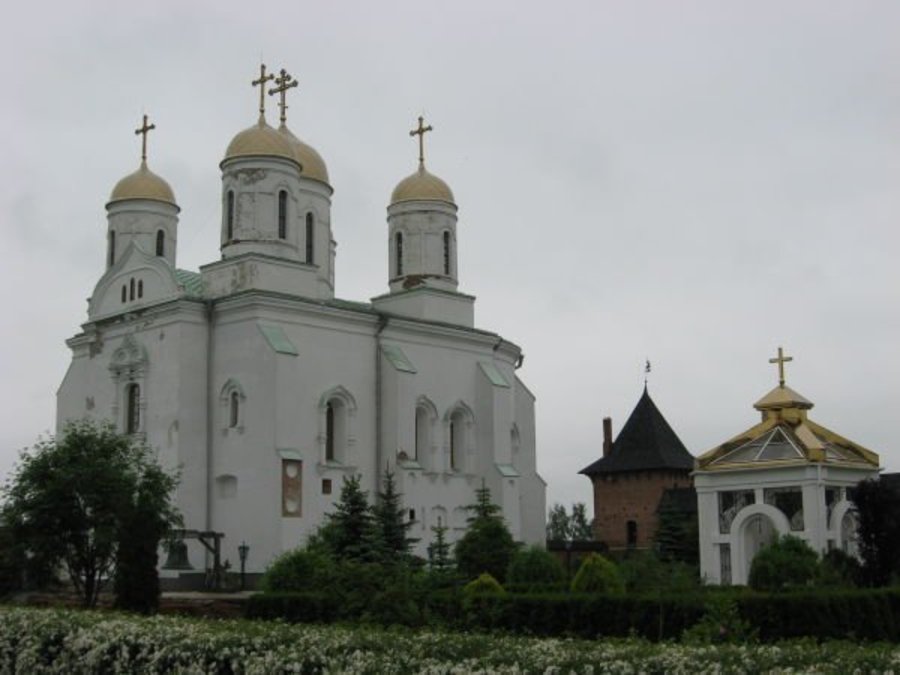 Луцк. Тоннель любви.