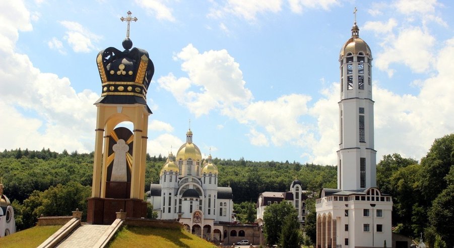 Зарваниця. Марійський духовний центр з Обухова